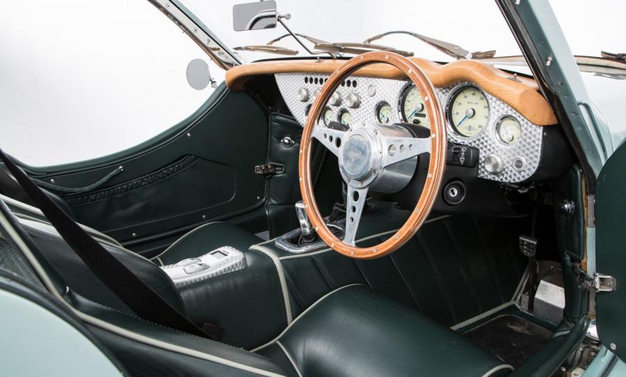 Интерьер Morgan Aero 8 2001 года  (UK) (фото 31 из 32)